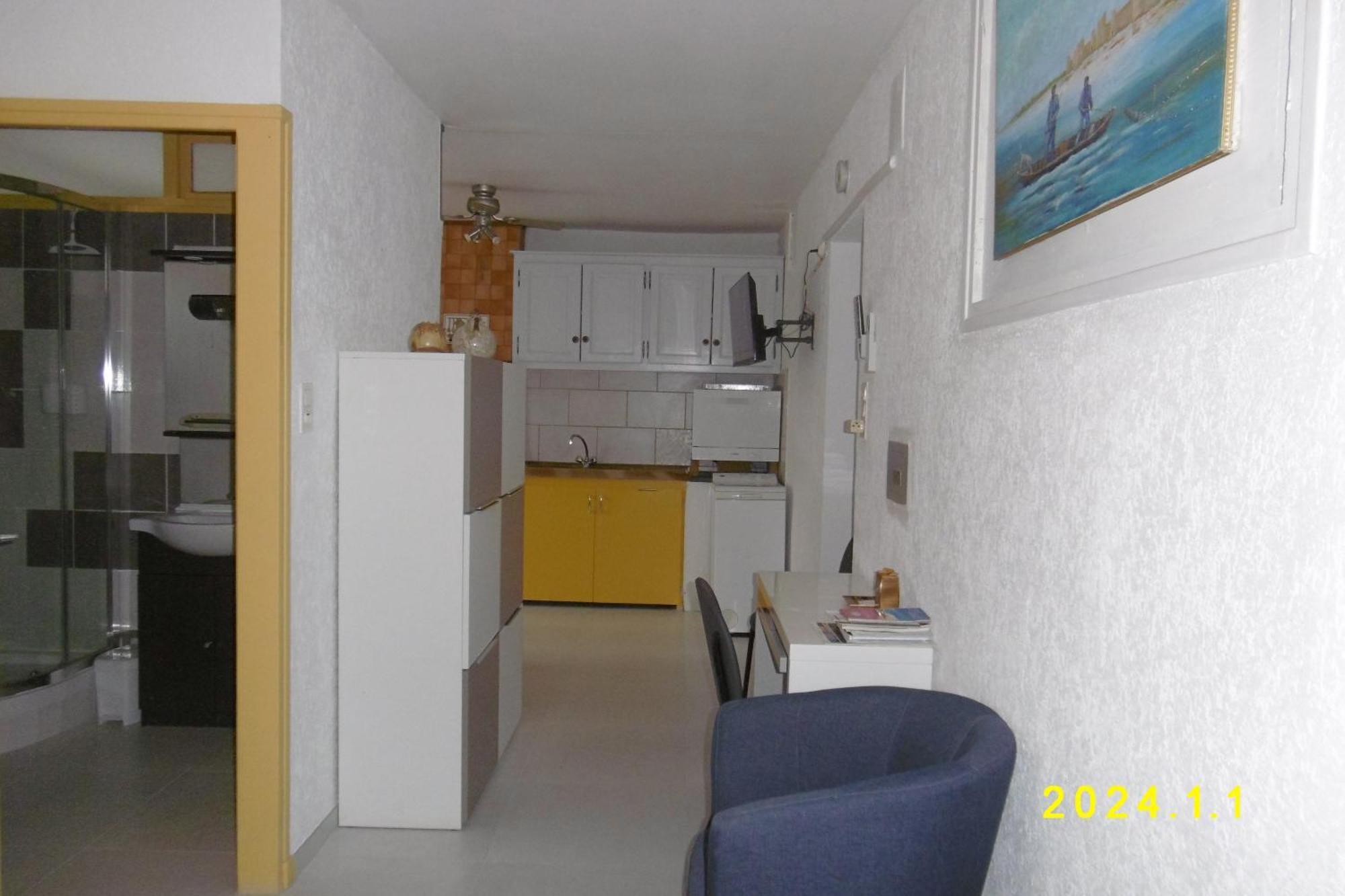 Rez De Chaussee Studio Climatise Dans Villa Aigues-Mortes Exterior foto