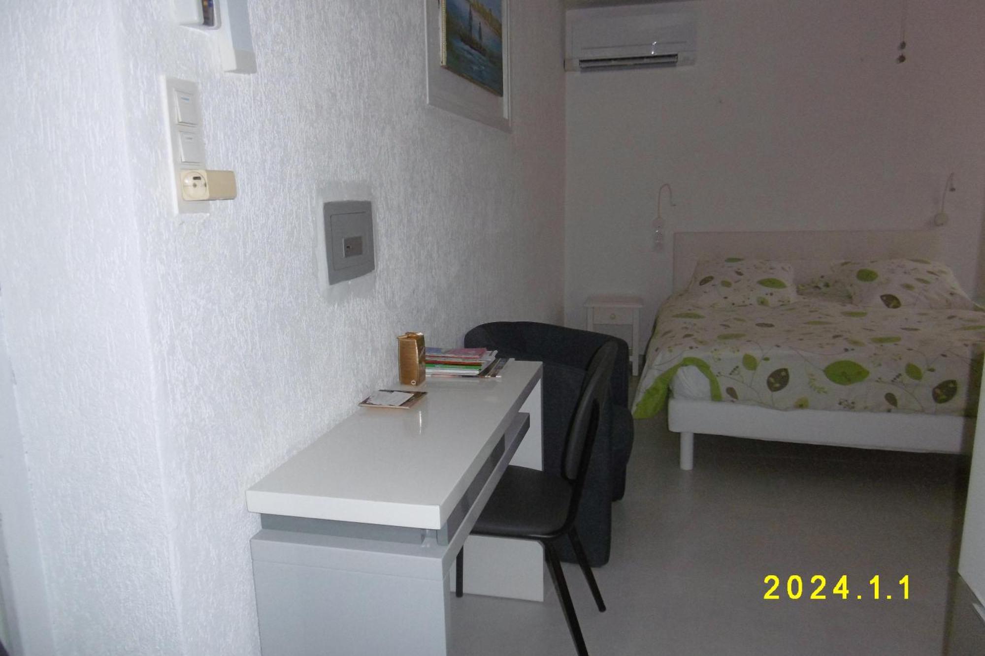 Rez De Chaussee Studio Climatise Dans Villa Aigues-Mortes Exterior foto